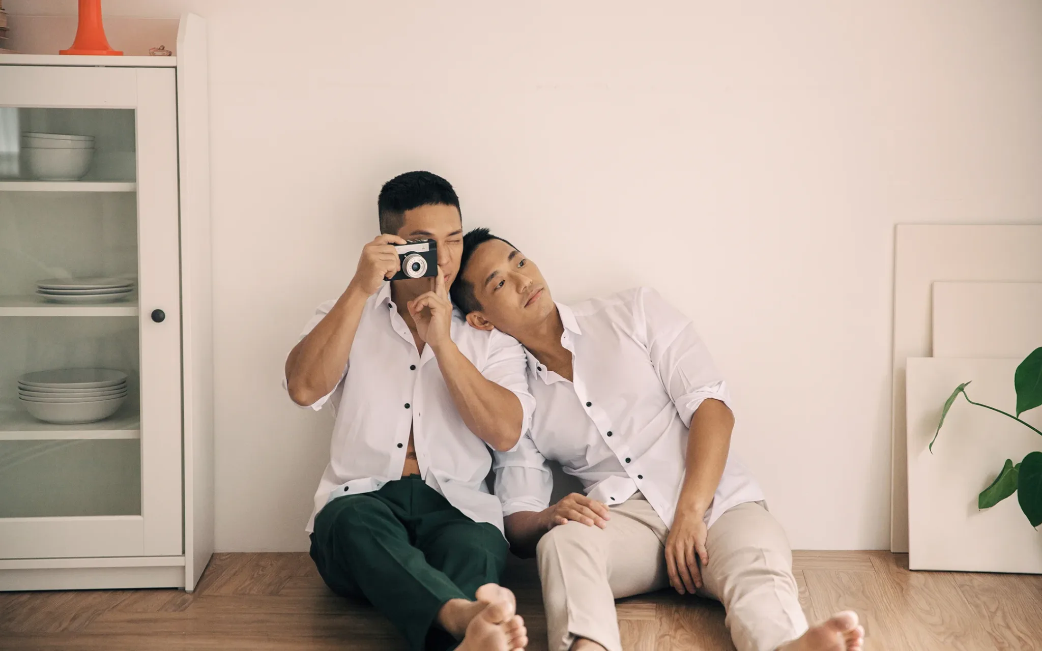 宇宙拿鐵 Lattefotos 日常婚紗：兩人在鏡頭前最自在、不刻意的模樣。