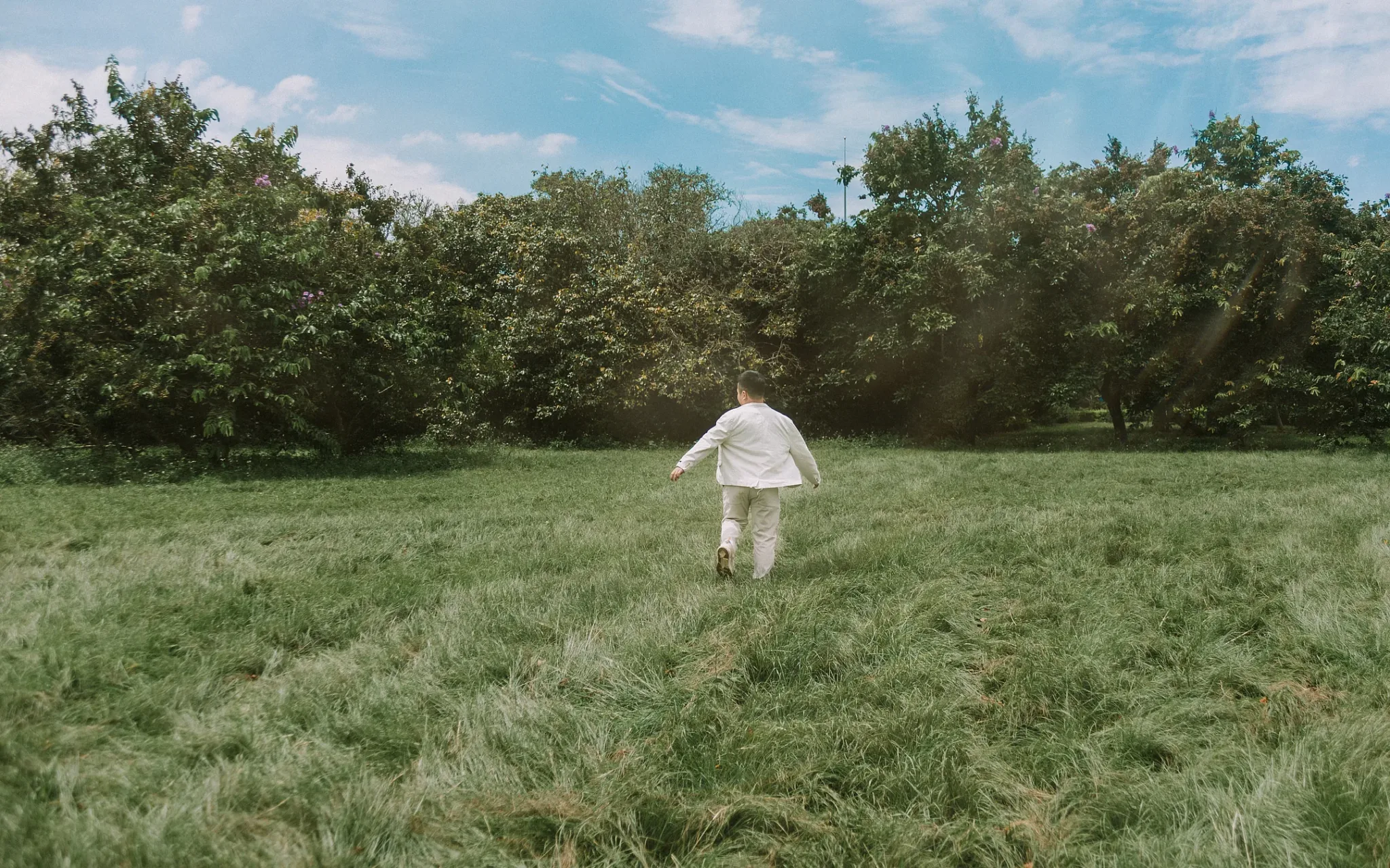 戶外的輕爽氣息 | 台中 | 都會公園 | 男性寫真 | 宇宙拿鐵 